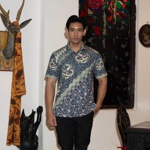 Luxury Performance Batik Shirt for Mens